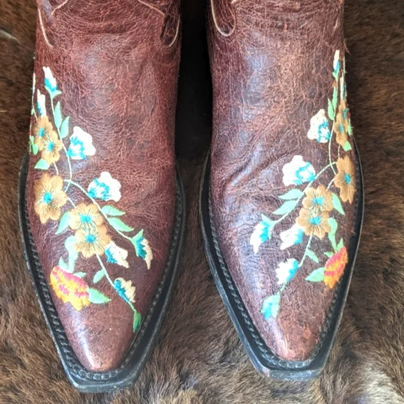 MACIE BEAN M8031 floral embroidered Sweet Sixteen snip toe cowgirl boots sz 7.5 - Picture 5 of 14